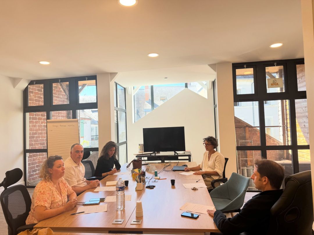 Aujourd’hui, réunion Bourges Business à 14h ✨ Un petit temps d’échange autour d’un pitch inversé, avec…